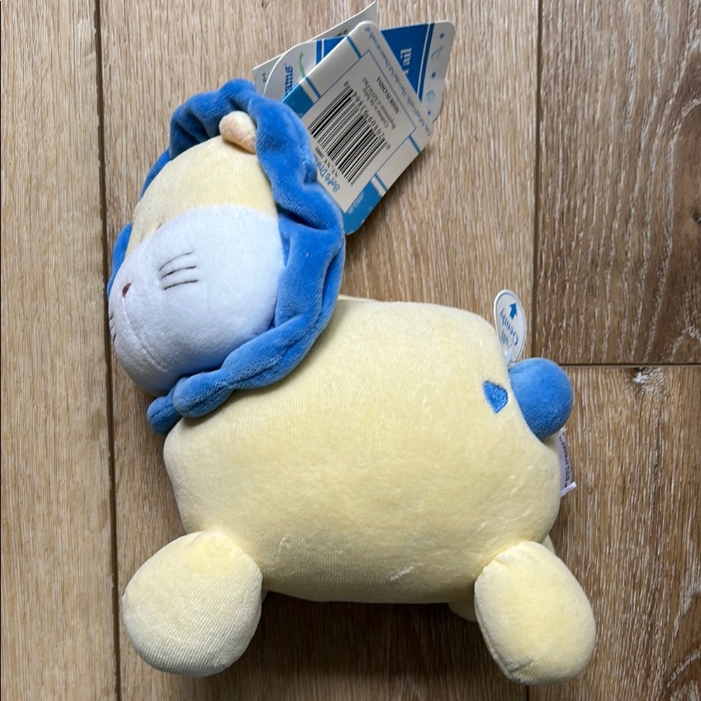 Vintage SOFT DREAMS Plush Lion Musical Pull Tail NWT Yellow Blue